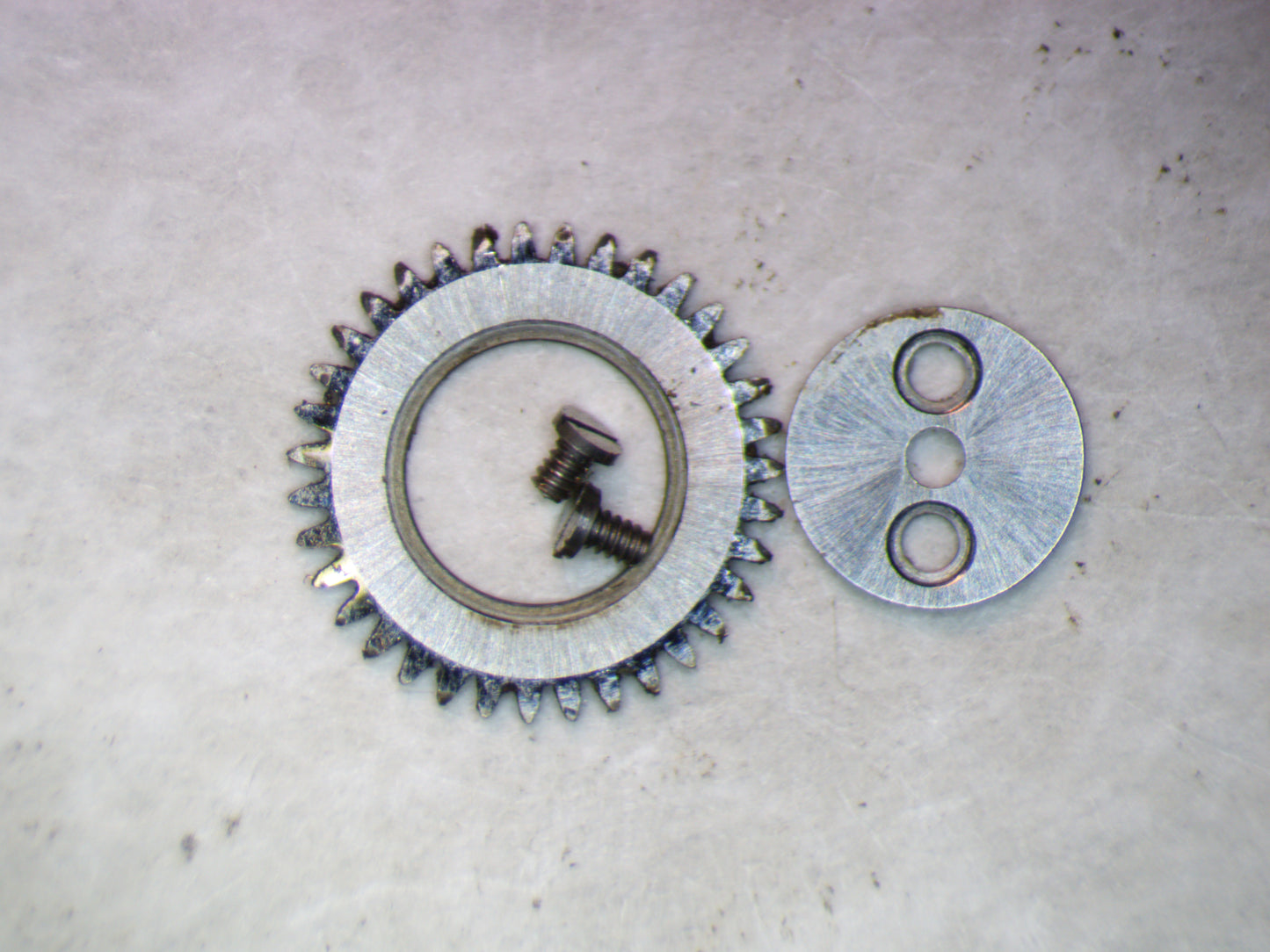 Omega Cal. 371 0420 Crown wheel w/screws