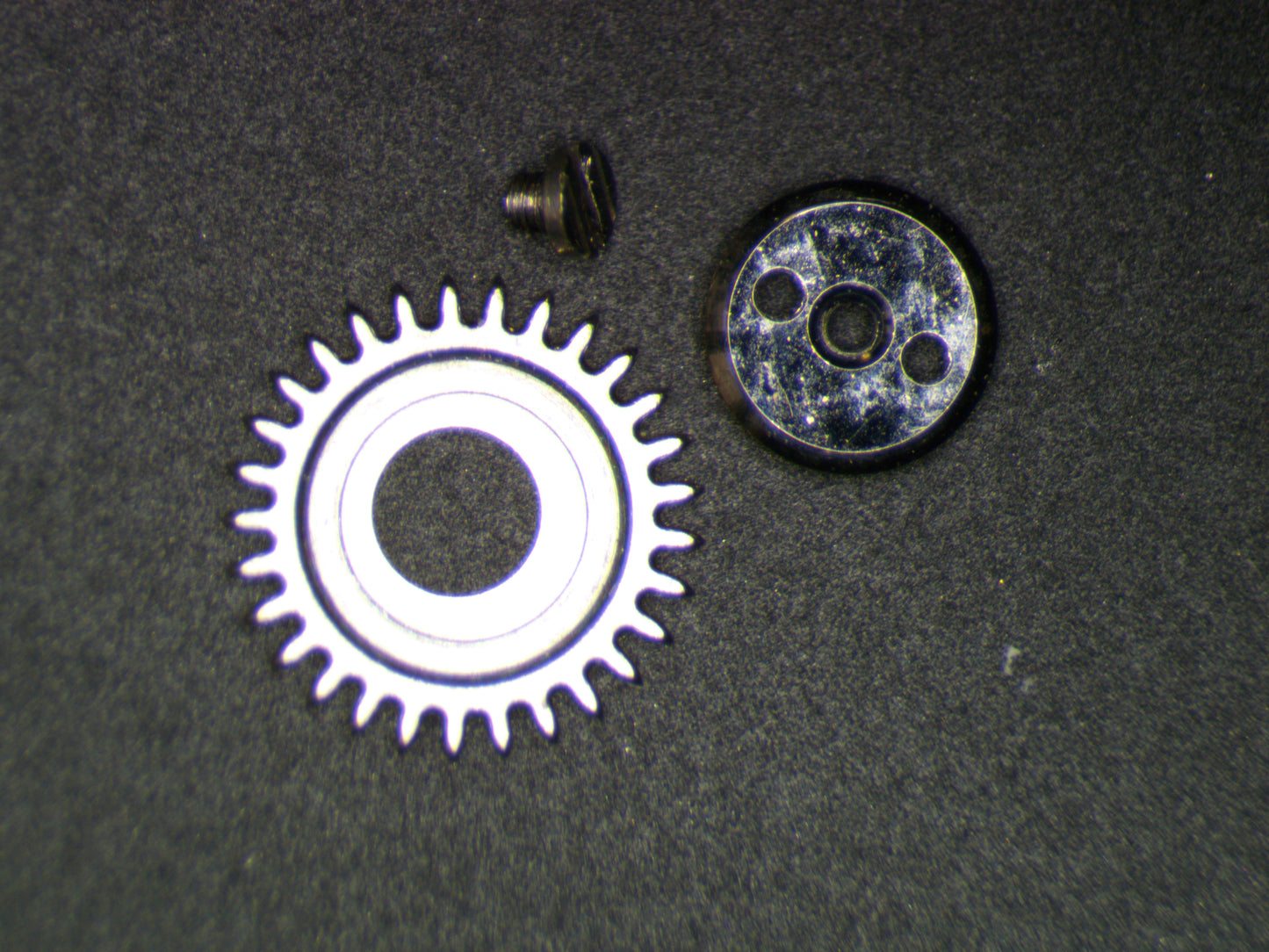 Audemars Piguet 2050/B 0420 Crown wheel w/insert w/screw