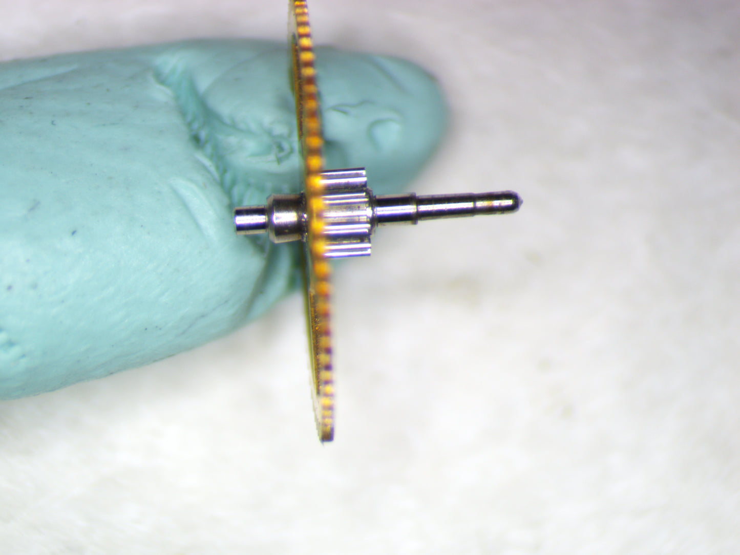 Girard-Perregaux 73 0201 Center Wheel