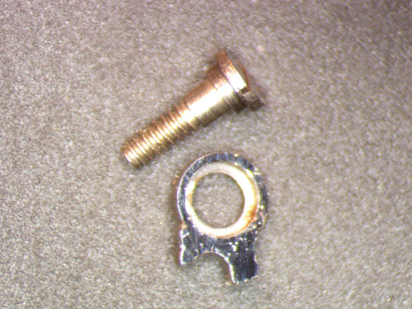 Universal Geneve 106 0425 Click w/screw