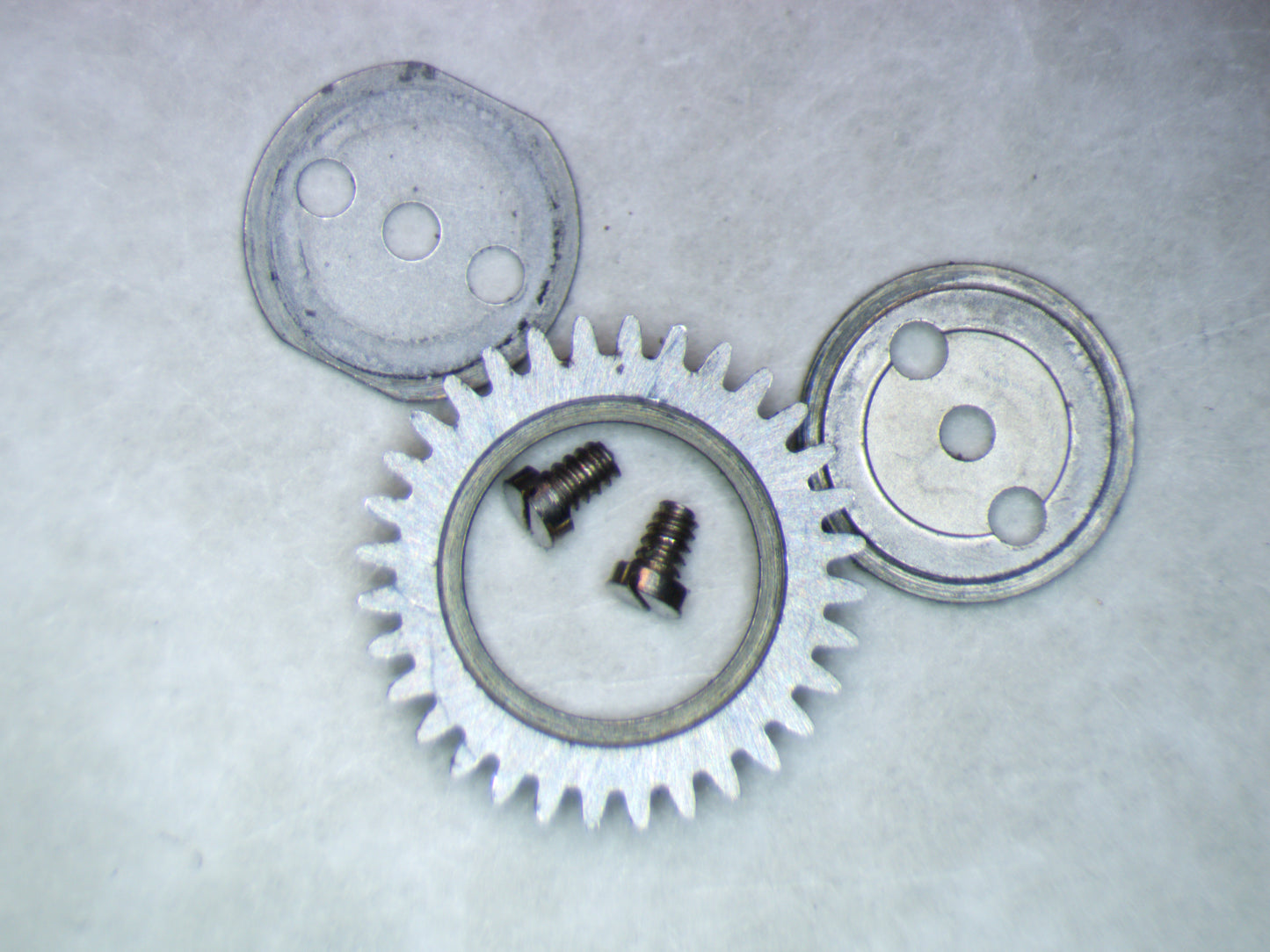 Omega 267 1101 Crown wheel w/screws