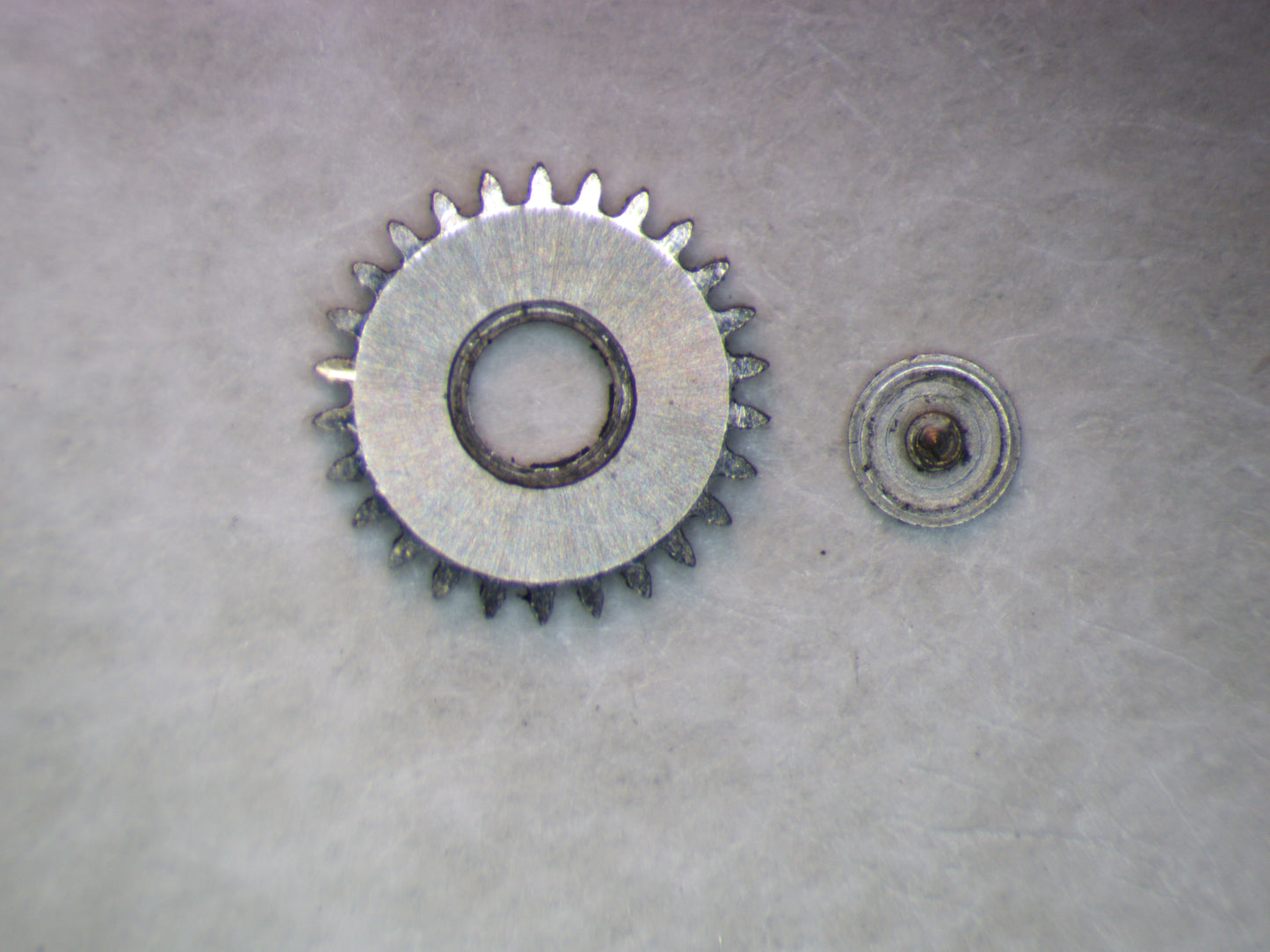 Benrus BH14 ETA 1080 0420 Crown wheel w/screw