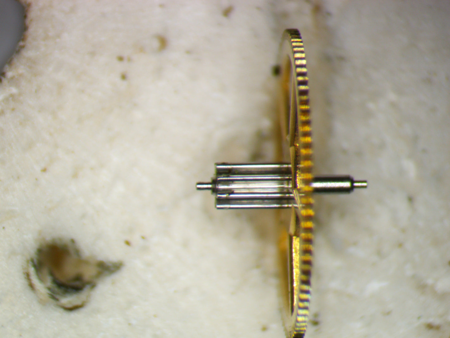 IWC 852 0225 Fourth wheel