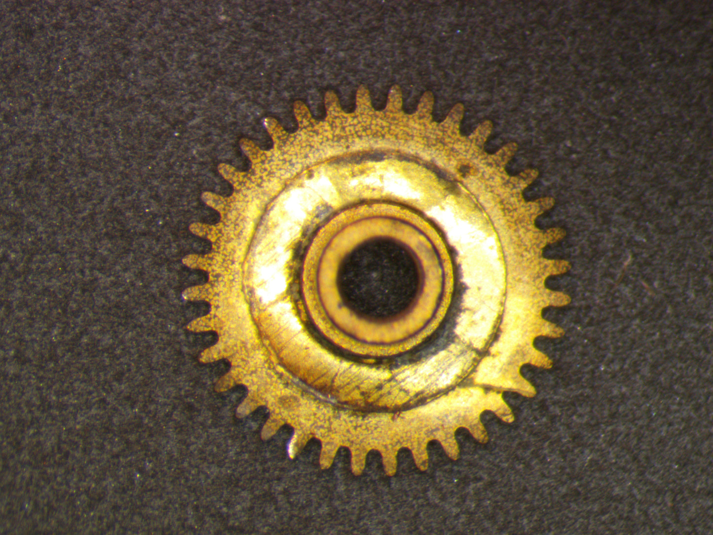 Universal Geneve 106 0255 Hour wheel w/washer