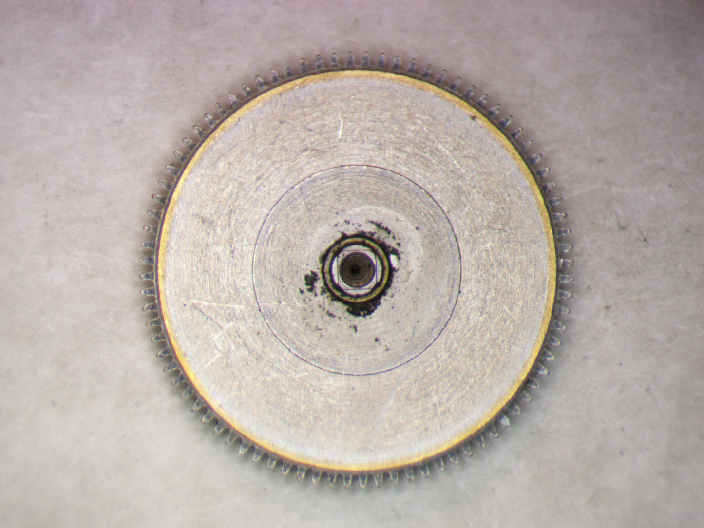 Seiko 6105B 205613 Barrel and arbor