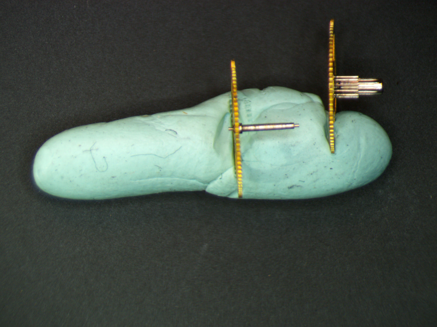 Longines 340 0211 Center Wheel and Second Wheel