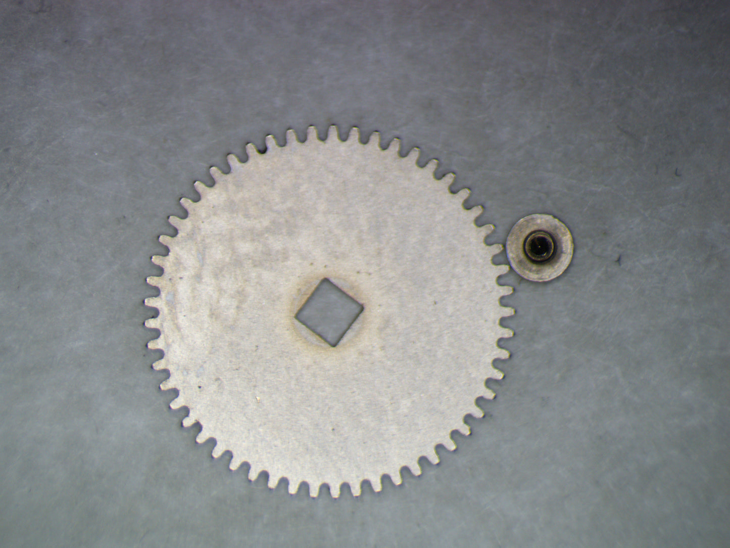 AS 2066 0415 Ratchet wheel w/screw