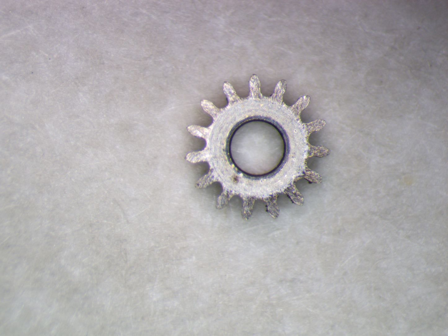 Longines 12.68Z 0410 Winding pinion