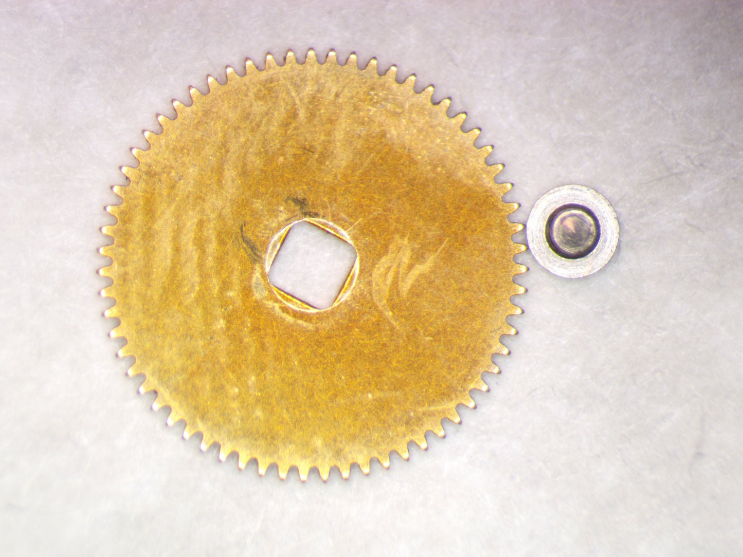 Hamilton 825 ETA 2789 0415 Ratchet wheel w/screw