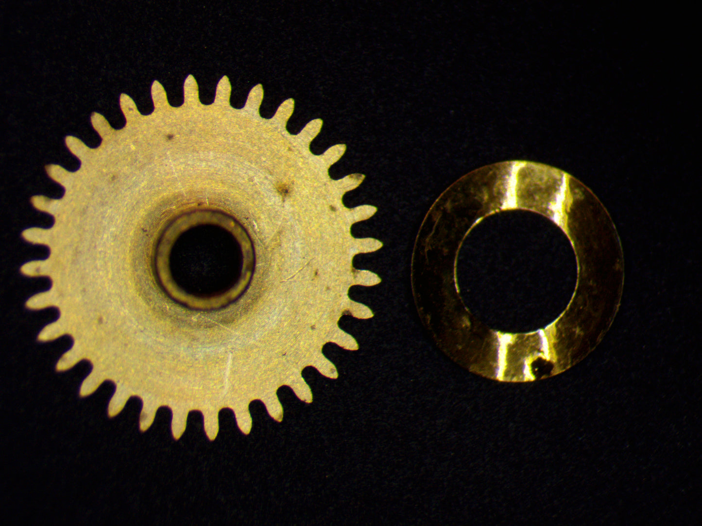 Bulova 11ALAC 0255 Hour wheel