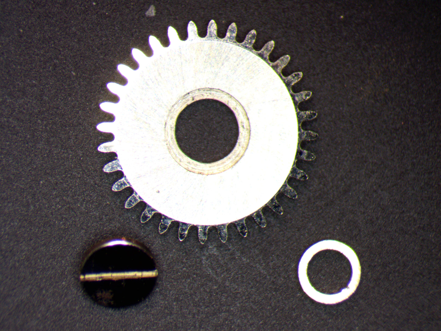 Girard-Perregaux 03 0420 Crown wheel w/insert screw