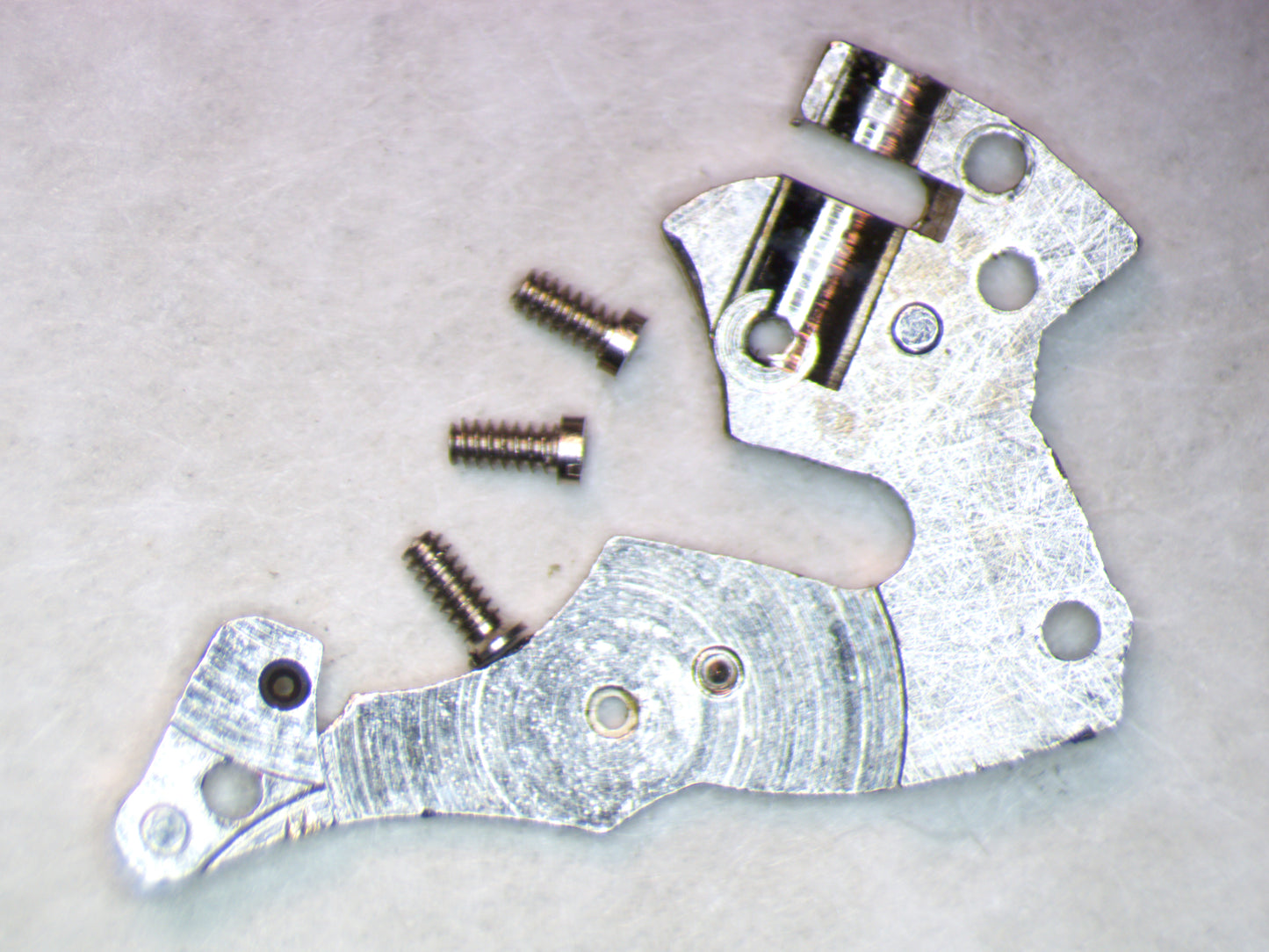 Wittnauer 7SDA1 0105 Barrel Bridge w/screws