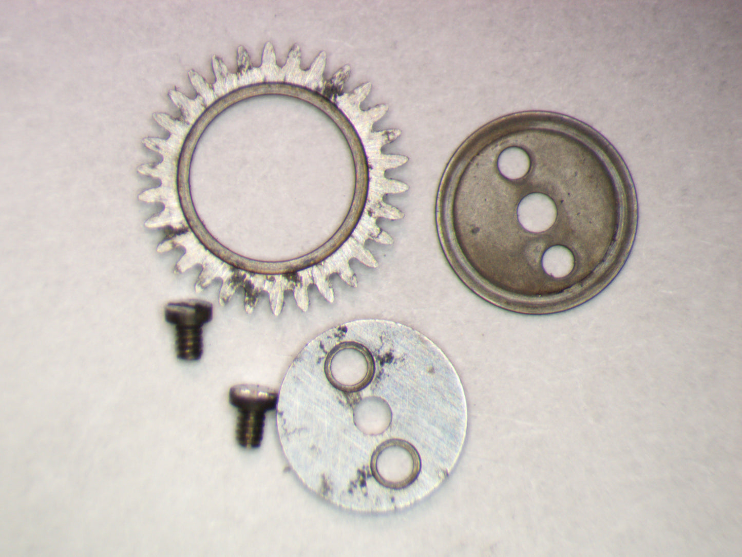 Omega R17.8 1101 Crown wheel w/screws