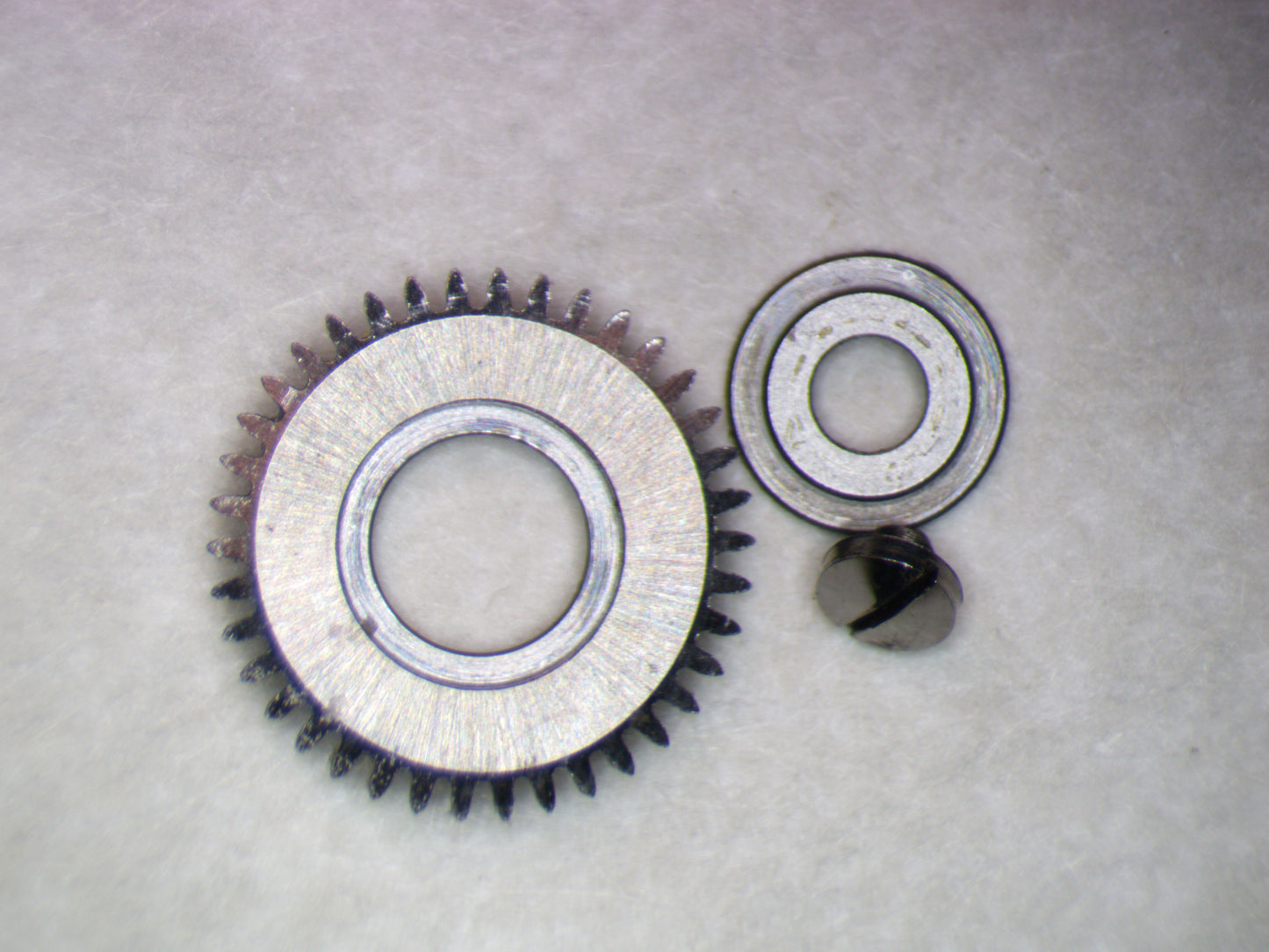 Longines 12.68Z 0420 Crown wheel w/screw