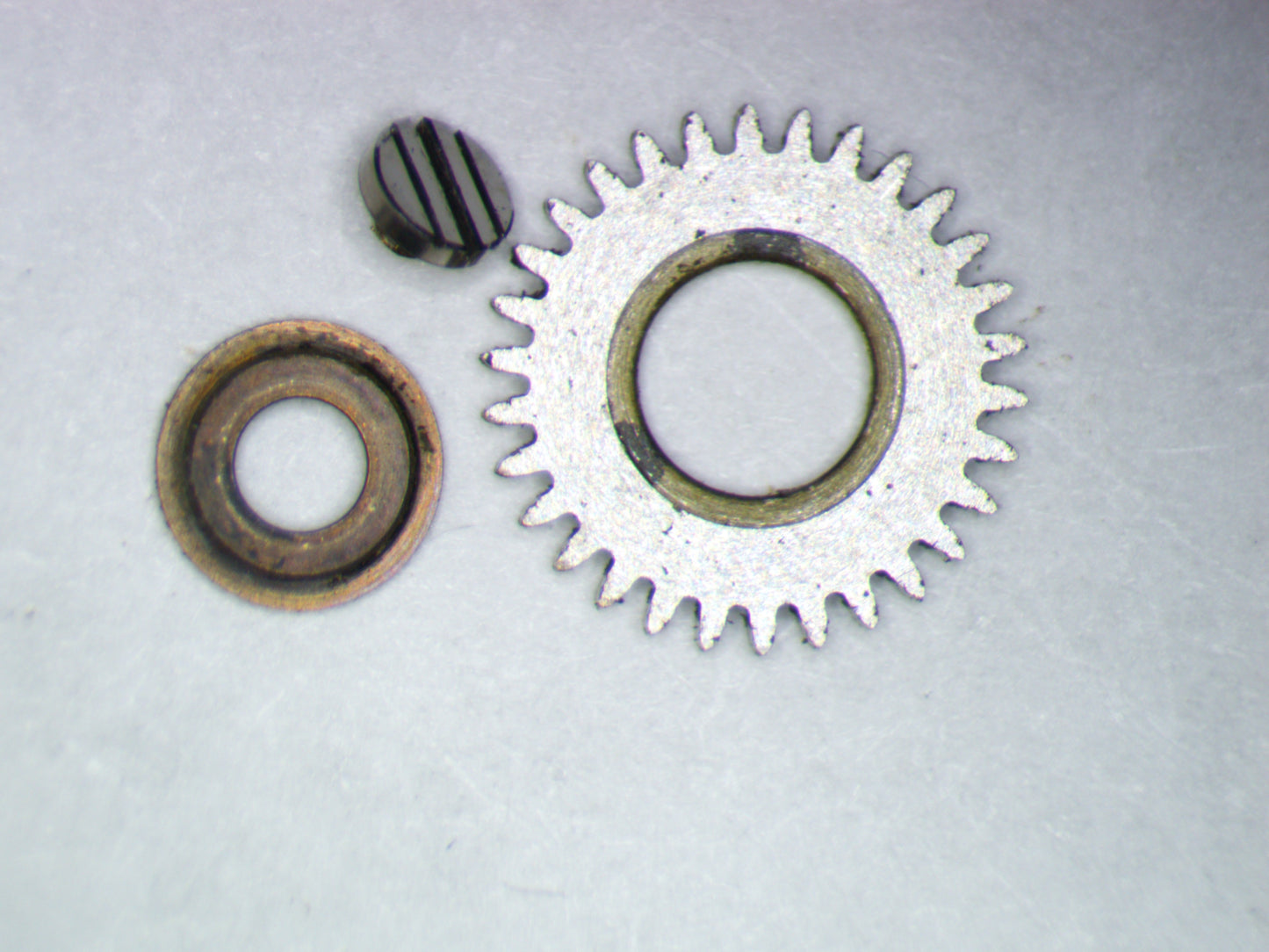 IWC 852 0420 Crown wheel w/screw