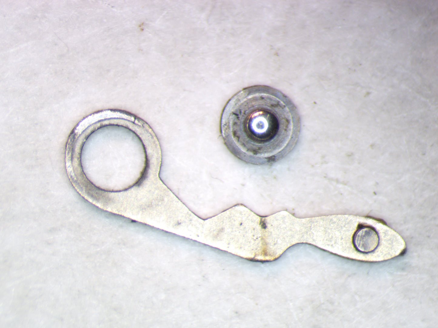 Longines 9L 0435 Yoke w/screw