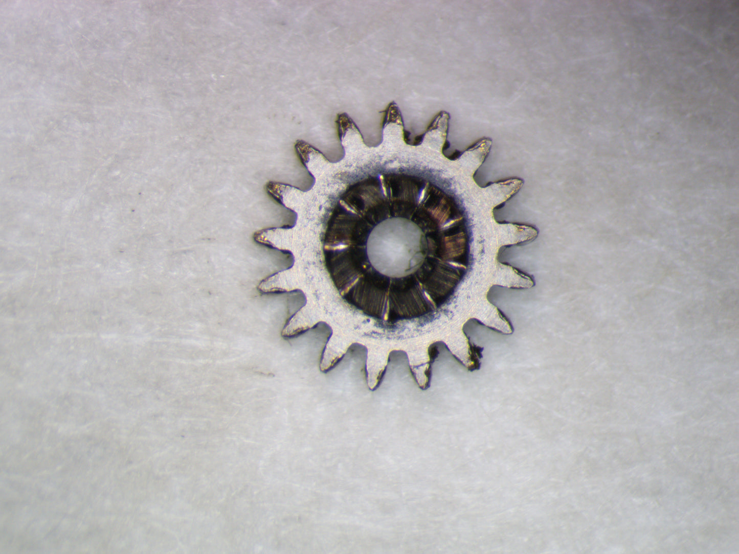 Longines 22L 0410 Winding pinion