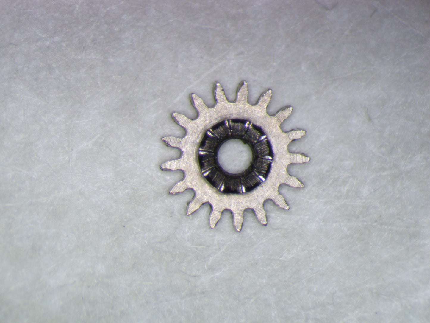 Omega 580 1108 Winding pinion