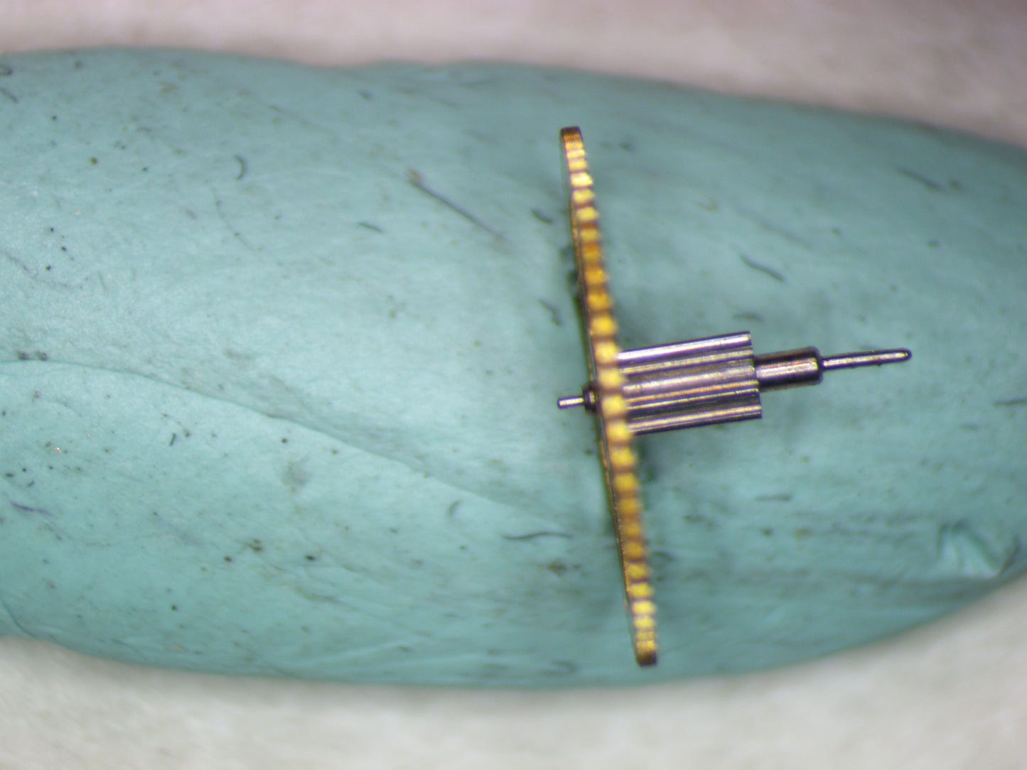 Wittnauer 73 0225 Fourth wheel