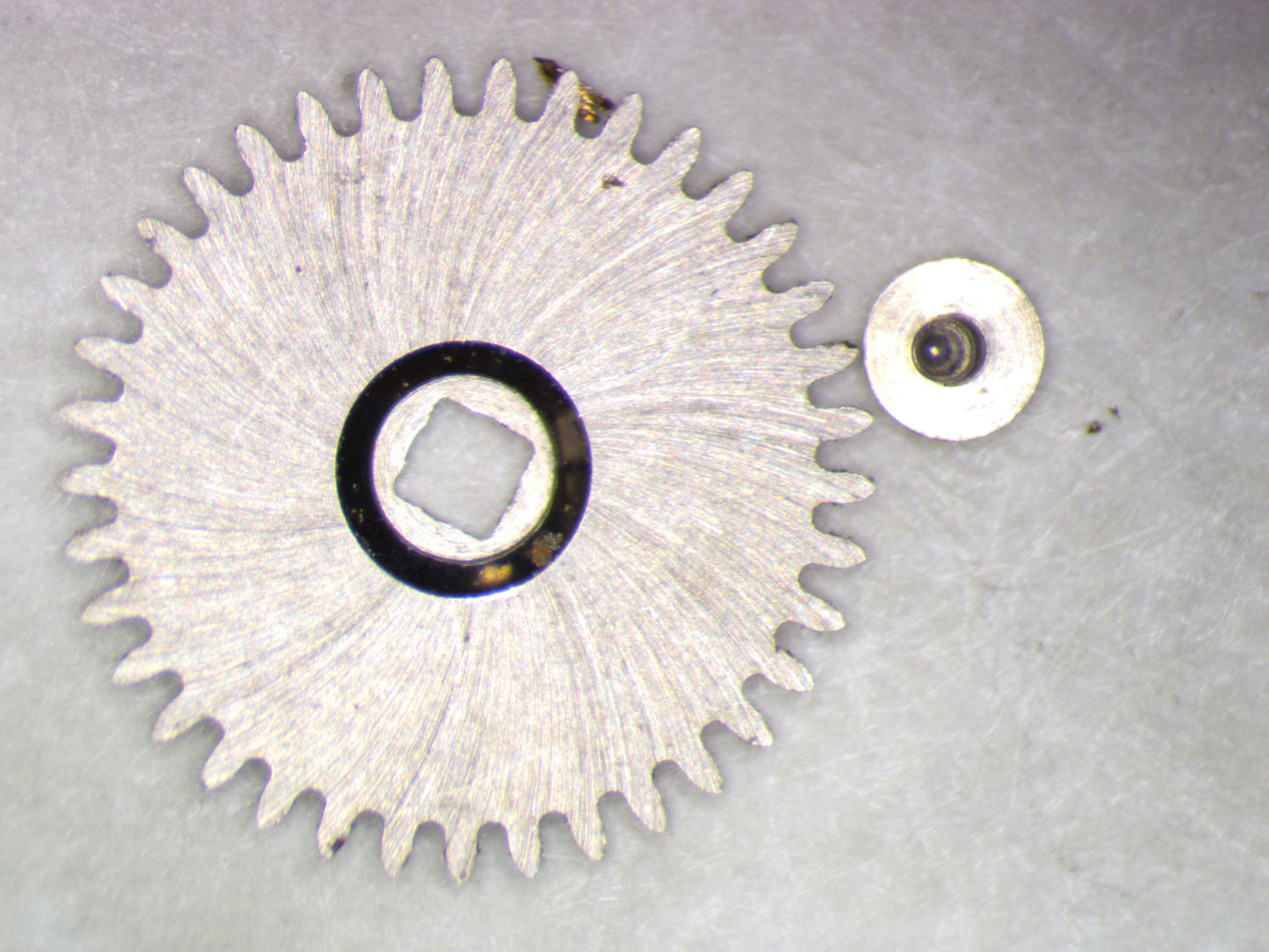 LeCoultre K840 0415 Ratchet wheel w/screw