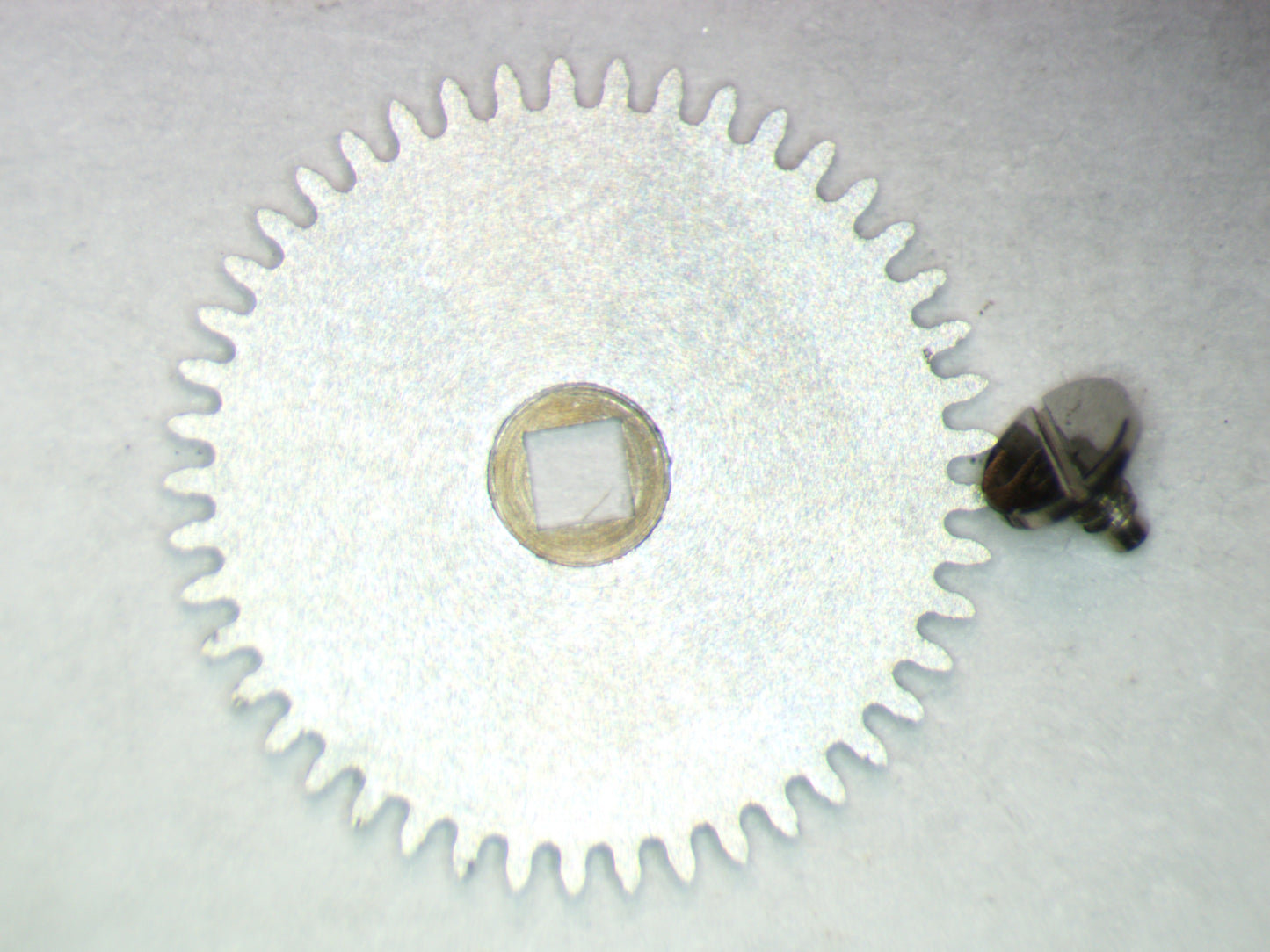 IWC 89 0415 Ratchet wheel w/screw