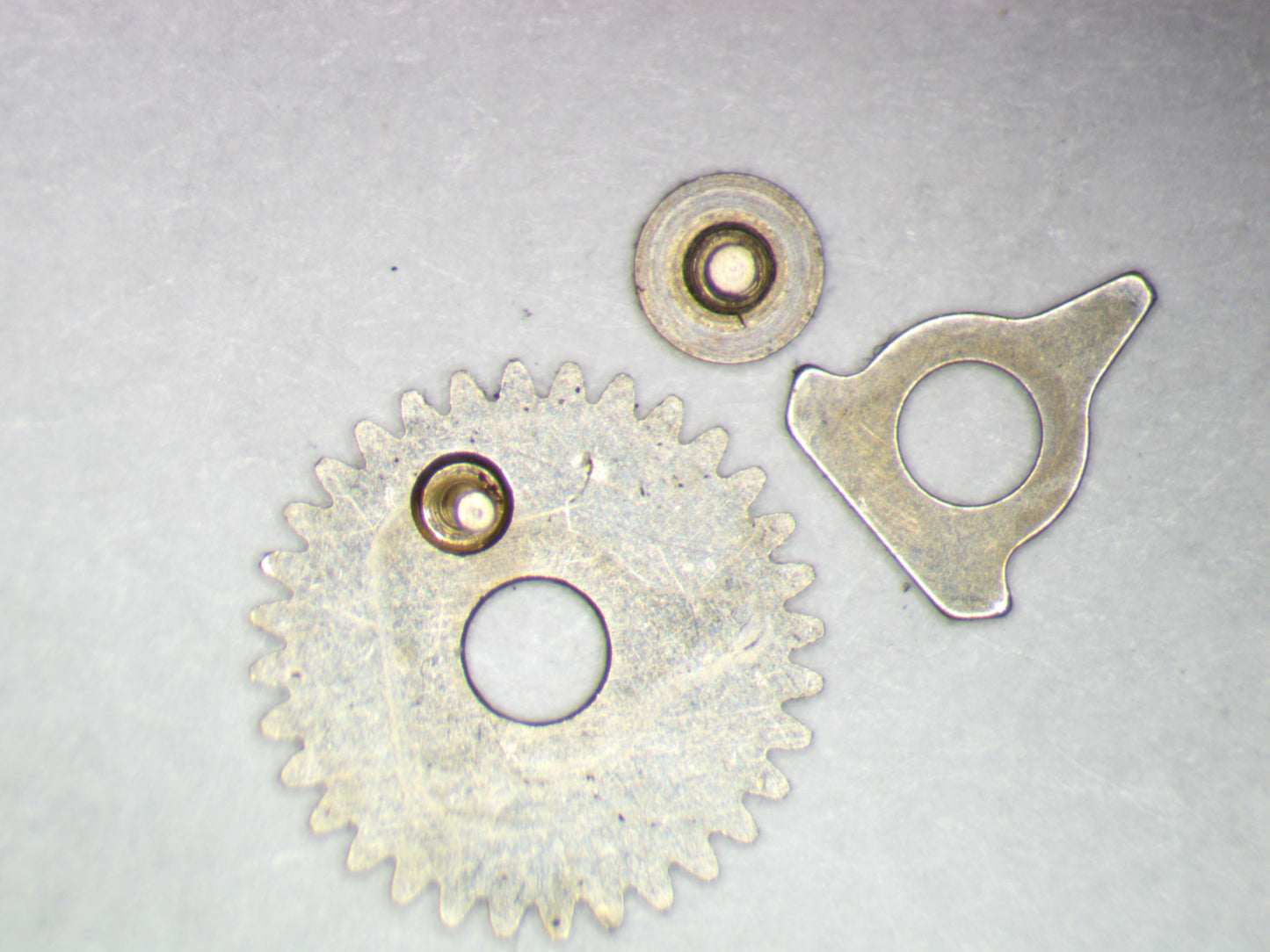 Seiko 4006A 867805 Day and Date Driving Wheel w/screw