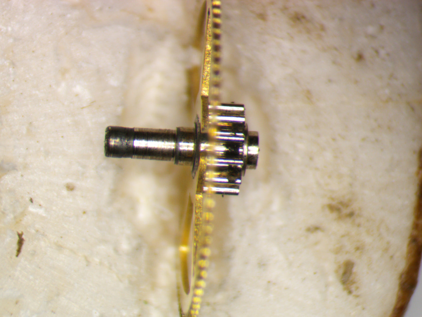 Seiko 6119B 224611 Center Wheel