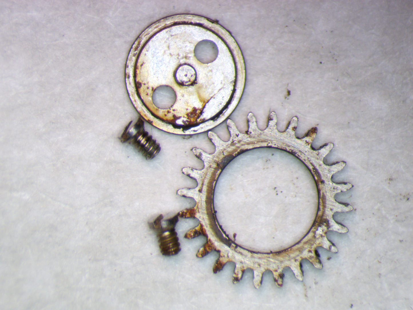 Longines Cal. 5602 0420 Crown wheel w/screws, insert