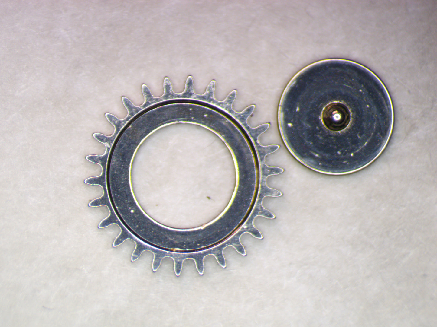 Hamilton 825 ETA 2789 0420 Crown wheel w/screw