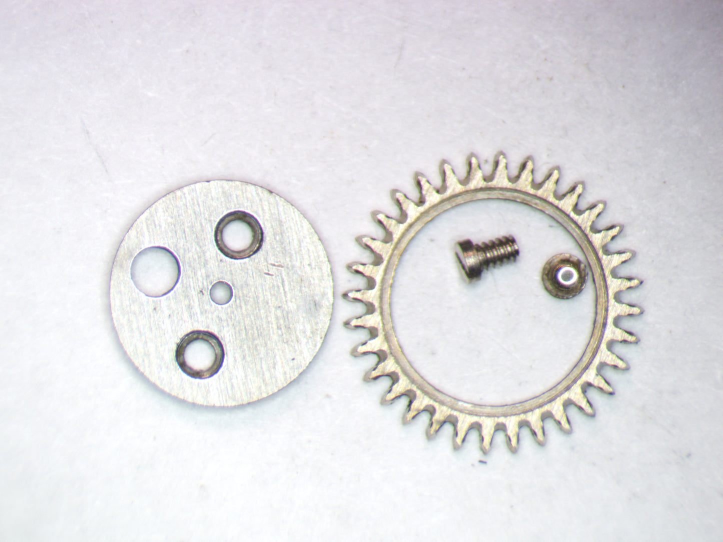 Landeron 51 0420 Crown wheel w/insert w/screws