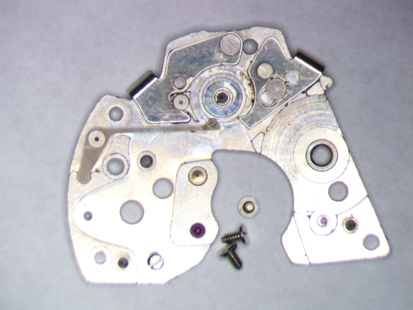 Seiko 6139A 112525 Barrel and train wheel bridge w/screws
