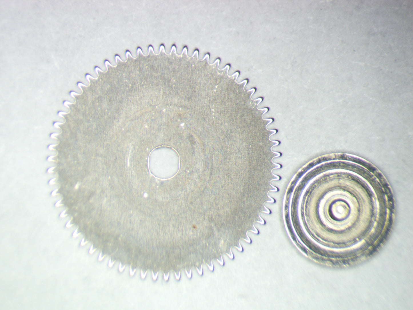 Seiko NH70A 285051 Ratchet wheel w/screw