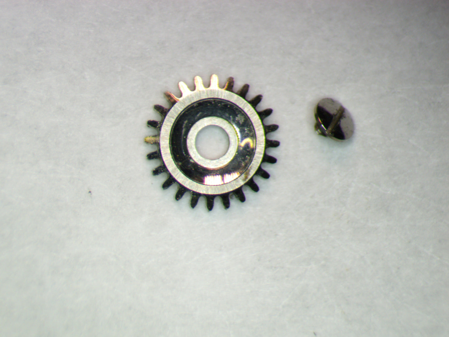 LeCoultre 9OLN 0420 Crown wheel w/screw