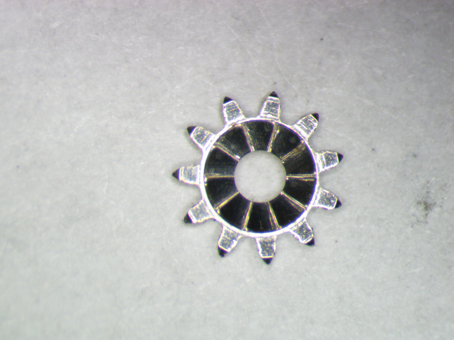 Hamilton 827 ETA 2789-1 0410 Winding pinion