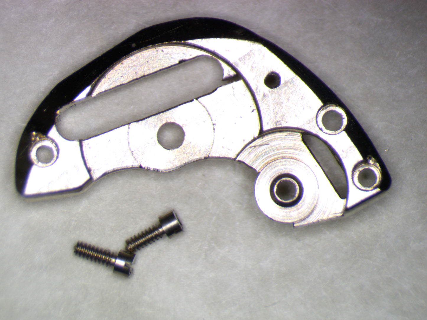 LeCoultre K840 0105 Barrel Bridge w/screws