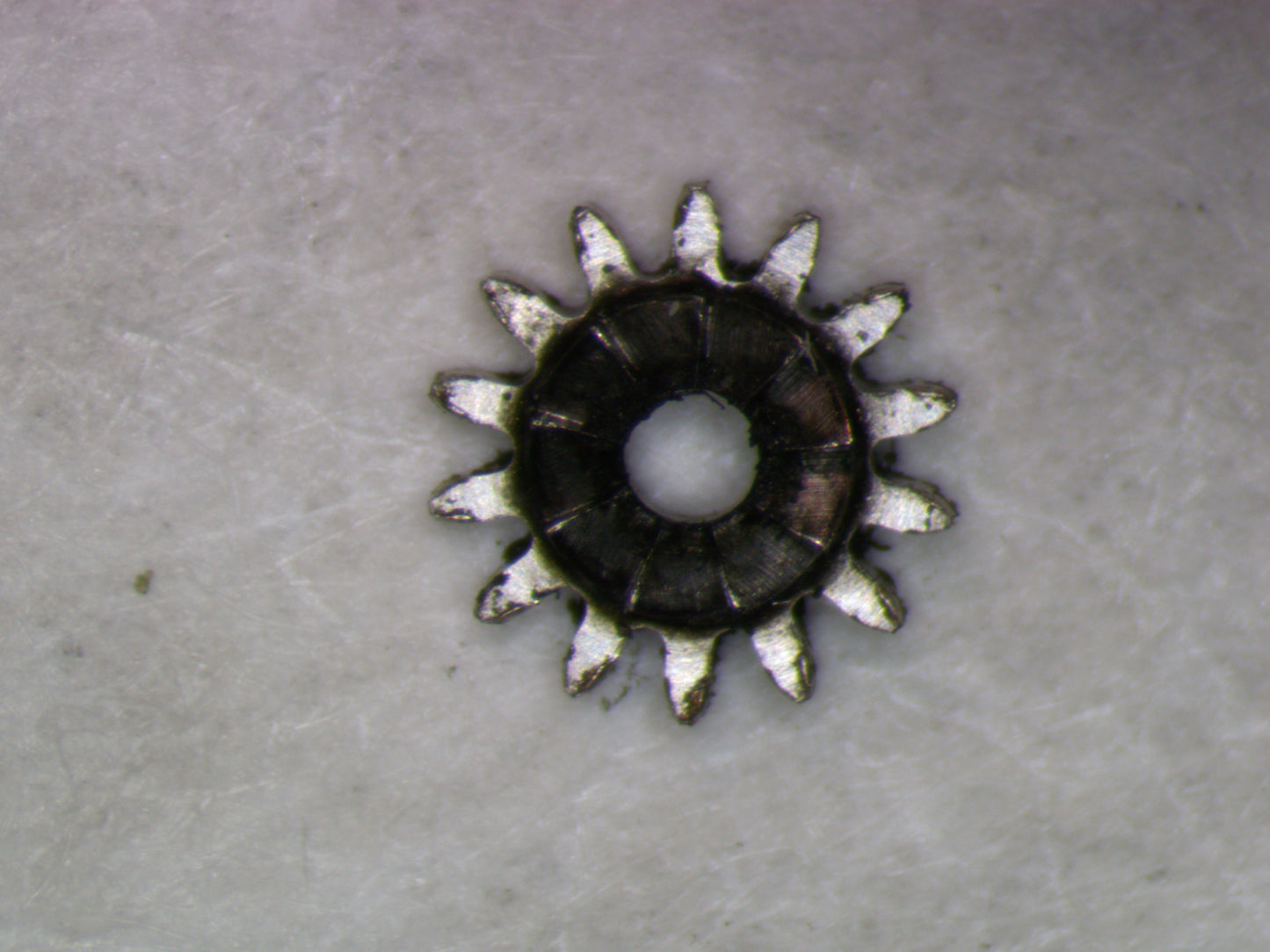 Longines 19.4 0410 Winding pinion