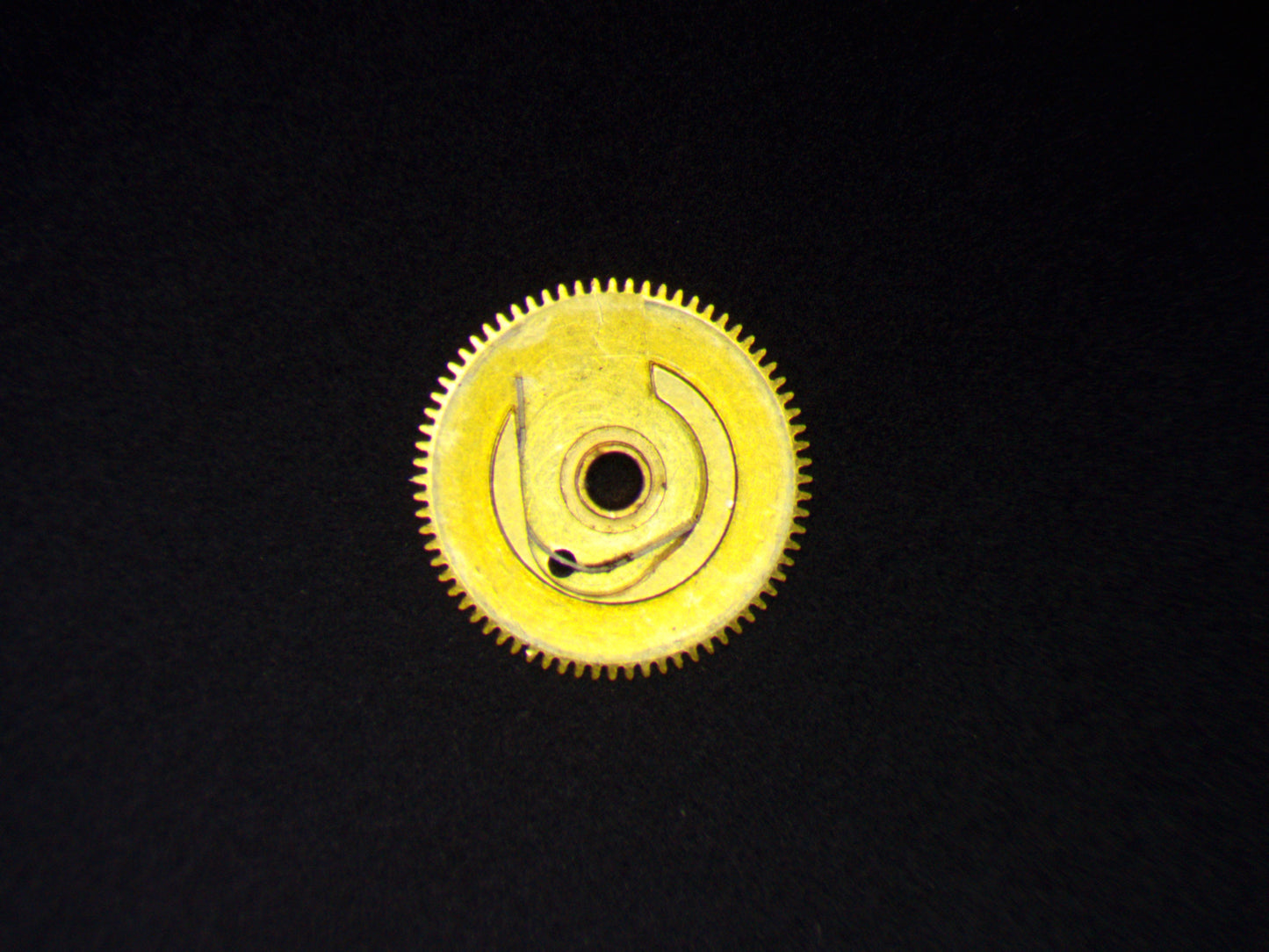 Lemania Cal. 1341 2556 Date indicator driving wheel