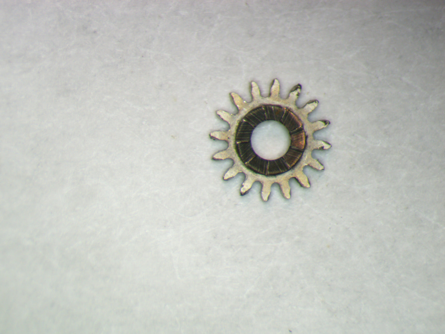 LeCoultre 9OLN 0410 Winding pinion