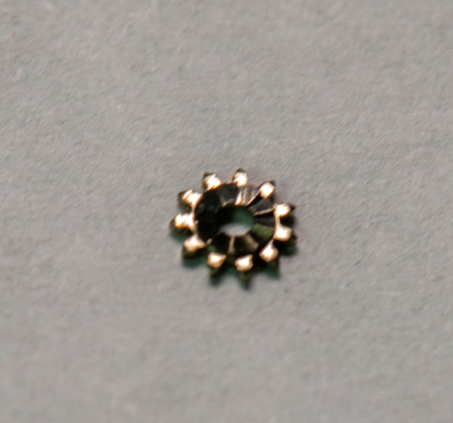 Hamilton 822 0410 Winding pinion