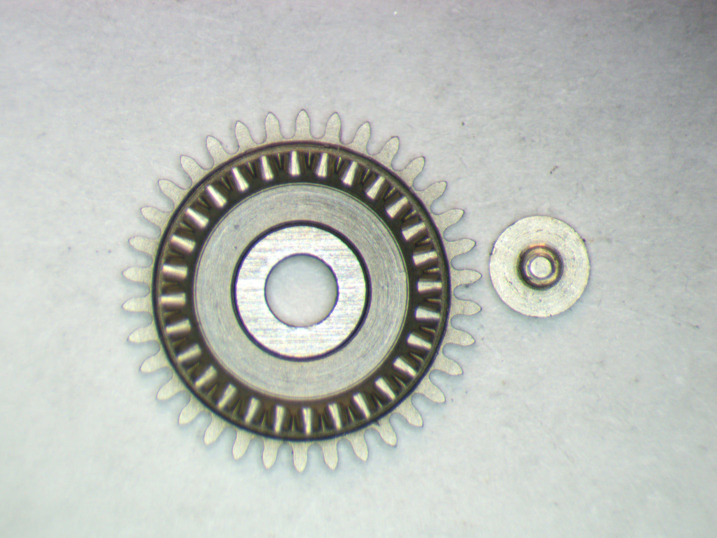 IWC 89 0420 Crown wheel w/screw