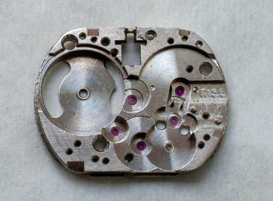 Omega R13.5 0100 Main Plate