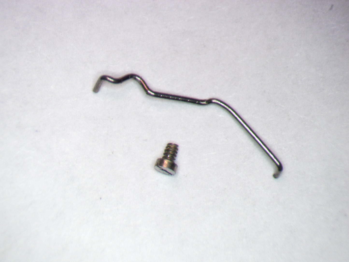 Landeron 51 8340 Fly-back lever spring w/screw