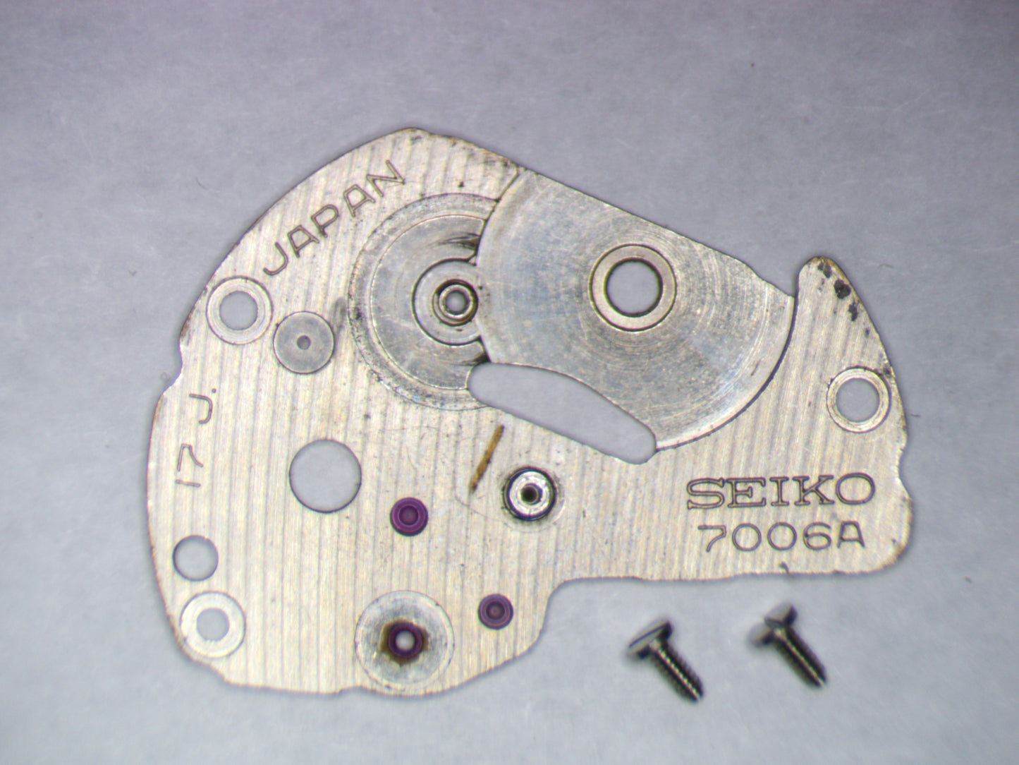 Seiko 7006A 112020 Barrel and train wheel bridge w/screws