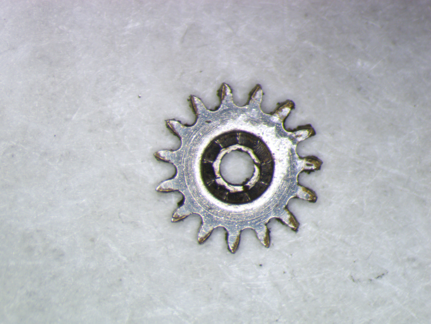 Wittnauer 3W2 0410 Winding pinion