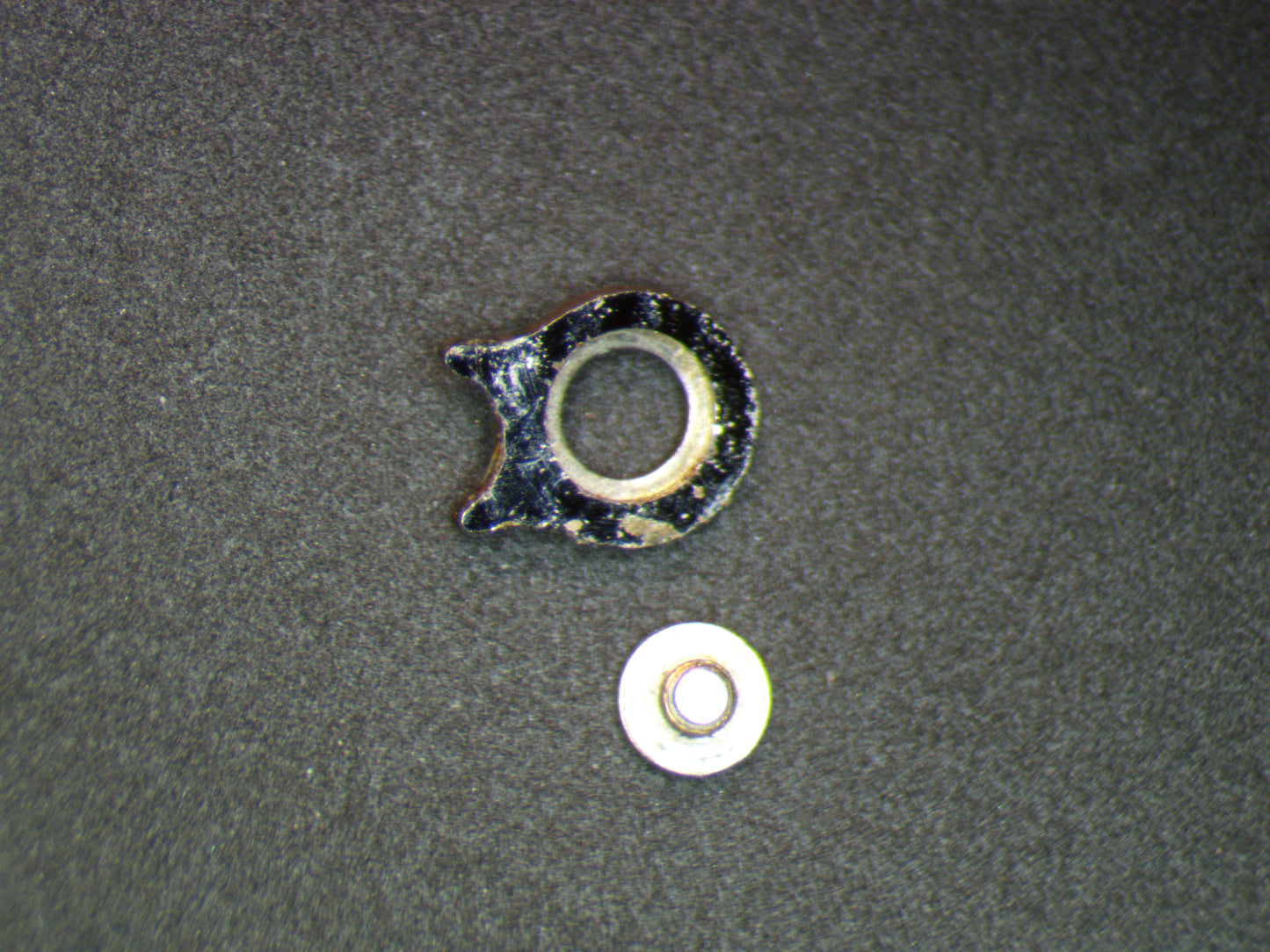 Girard-Perregaux 320 0425 Click w/screw
