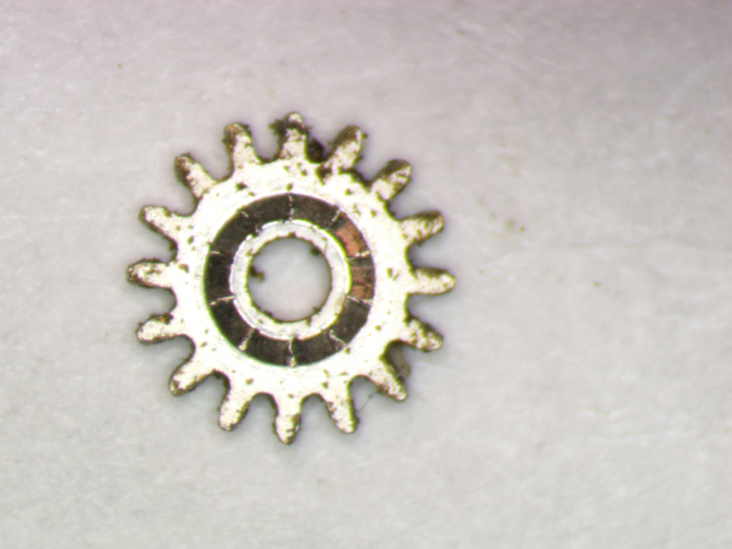 LeCoultre 165 0410 Winding pinion