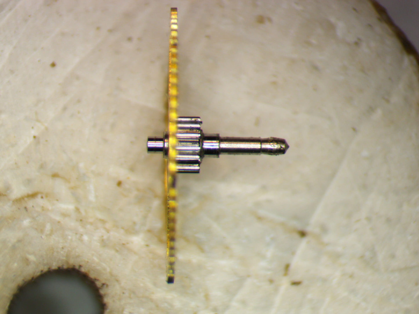 Jules Jurgensen PESEUX 330 0201 Center Wheel
