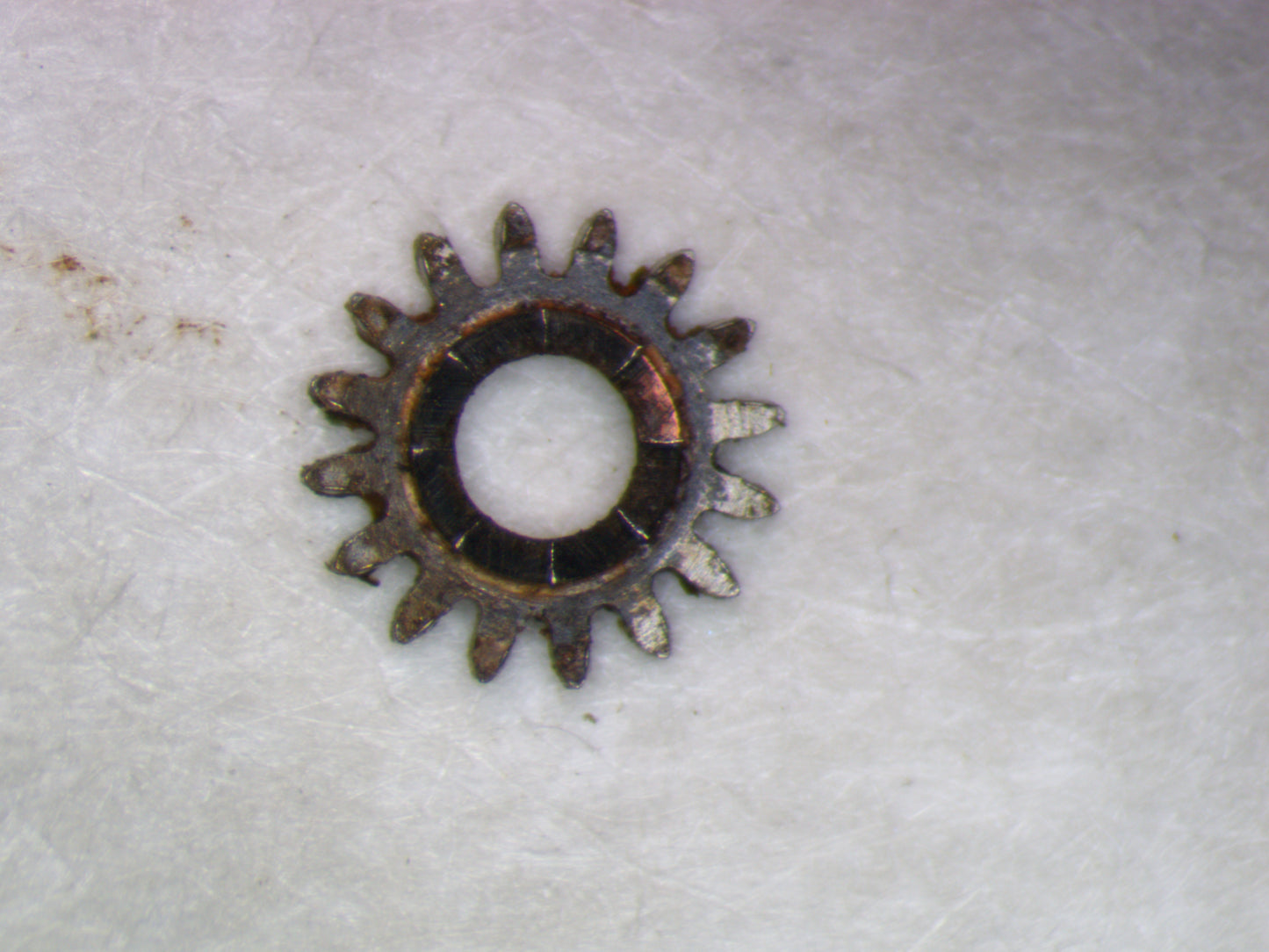 Omega 484 1108 Winding pinion