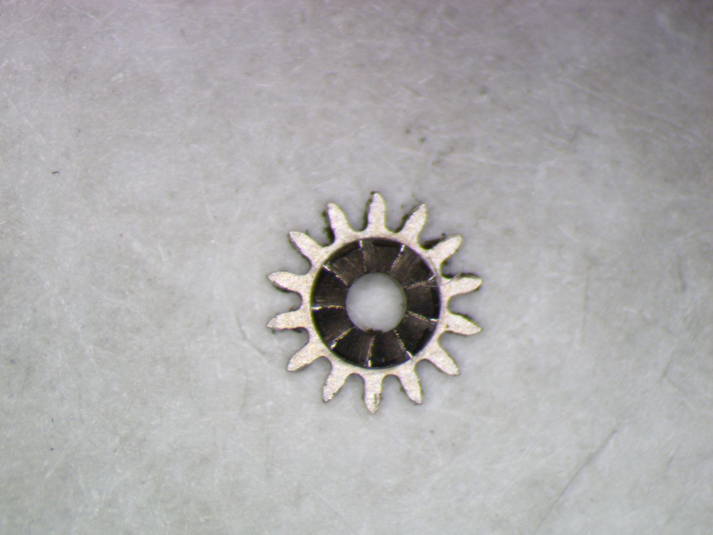 Longines 428 0410 Winding pinion