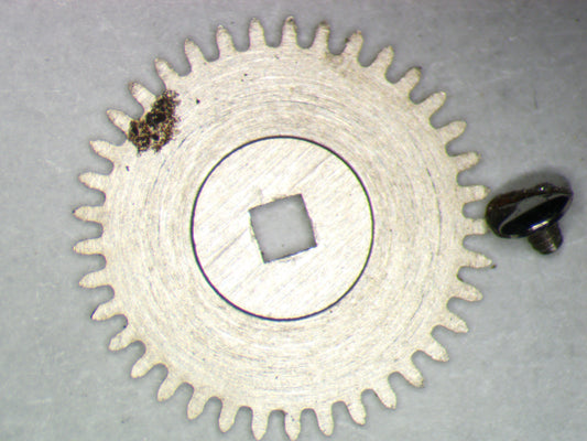 LeCoultre 490/BW 0415 Ratchet wheel w/screw